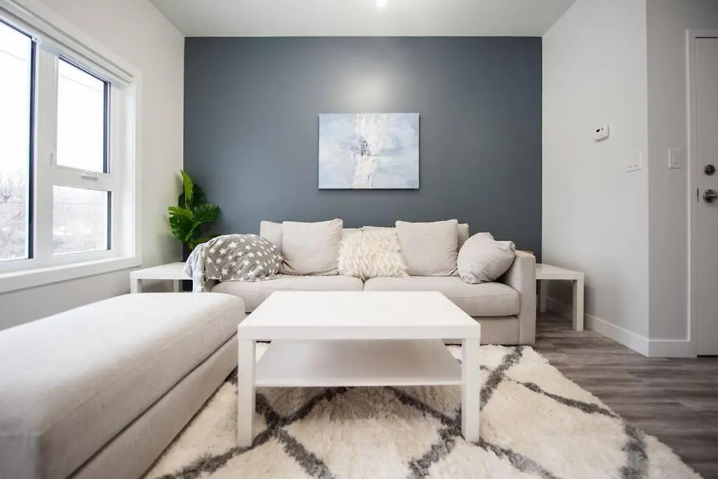 Upscale 2 Bedroom Townhouse Near Univ Of Manitoba Winnipeg 0*,