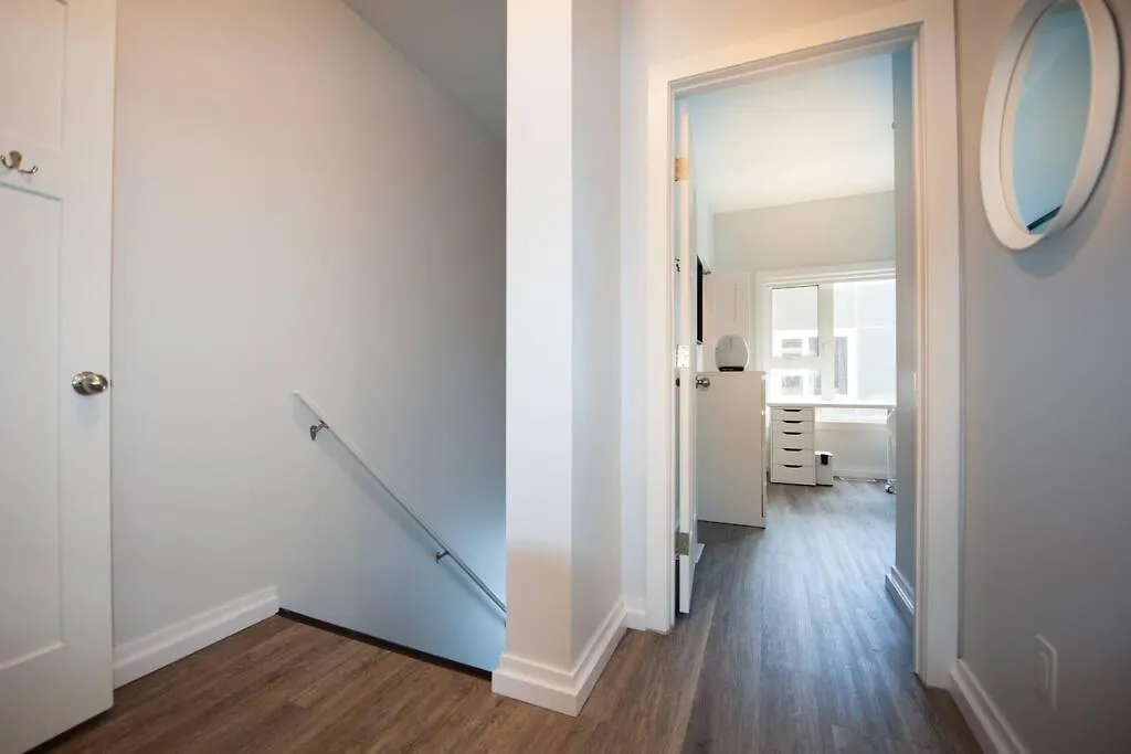 Upscale 2 Bedroom Townhouse Near Univ Of Manitoba Winnipeg