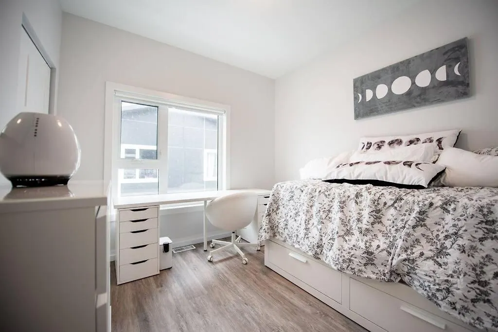 Upscale 2 Bedroom Townhouse Near Univ Of Manitoba Winnipeg