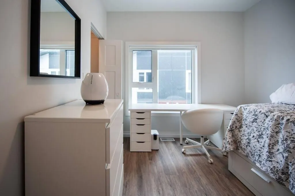 Semesterbostad Upscale 2 Bedroom Townhouse Near Univ Of Manitoba Winnipeg Kanada
